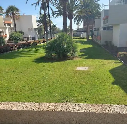 Lovely With Pool Apartament