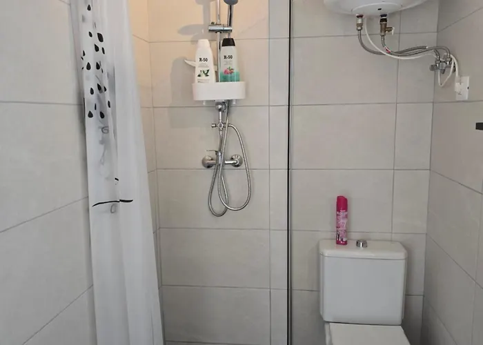 Lovely With Pool Apartament